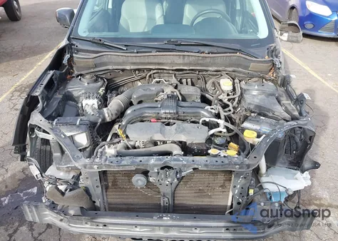 2015 Subaru Forester 2.5I Limited z USA, uszkodzony, nr VIN JF2SJAHC8FH832675